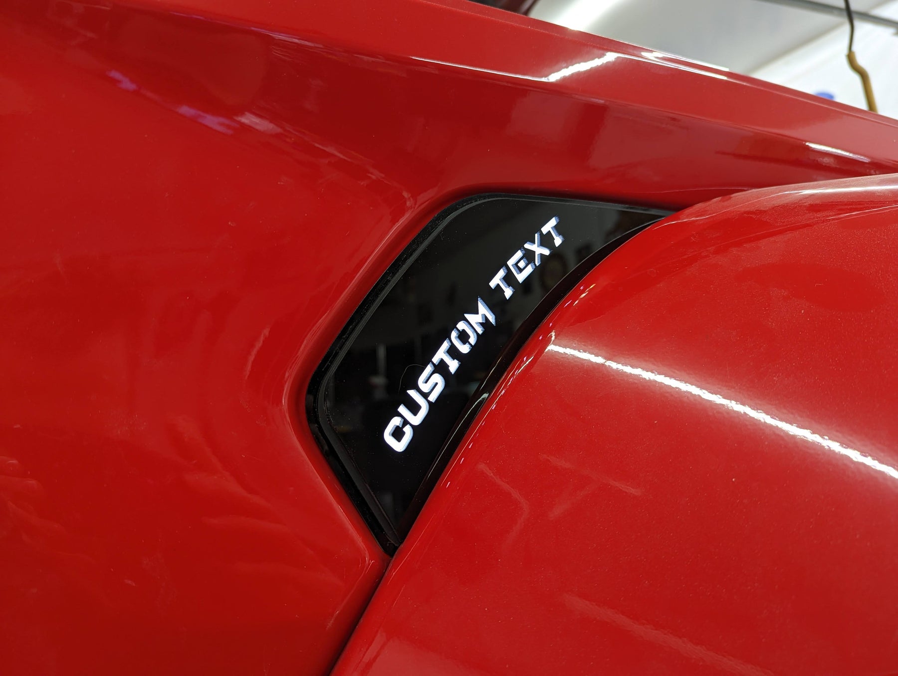 Évents latéraux à LED avec texte personnalisé - Paire - Compatible avec Jeep® Gladiator® et Wrangler® 2020-2023