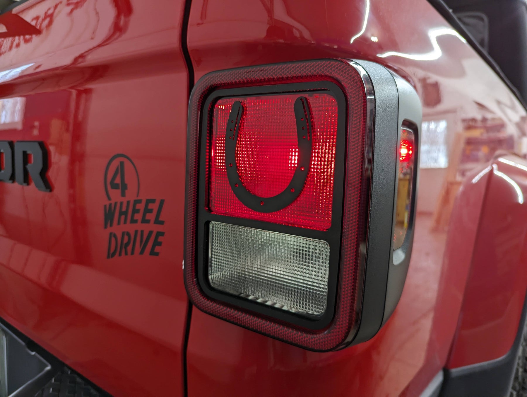 Feu arrière en fer à cheval - Paire - Compatible avec JEEP® GLADIATOR® 2020-2023
