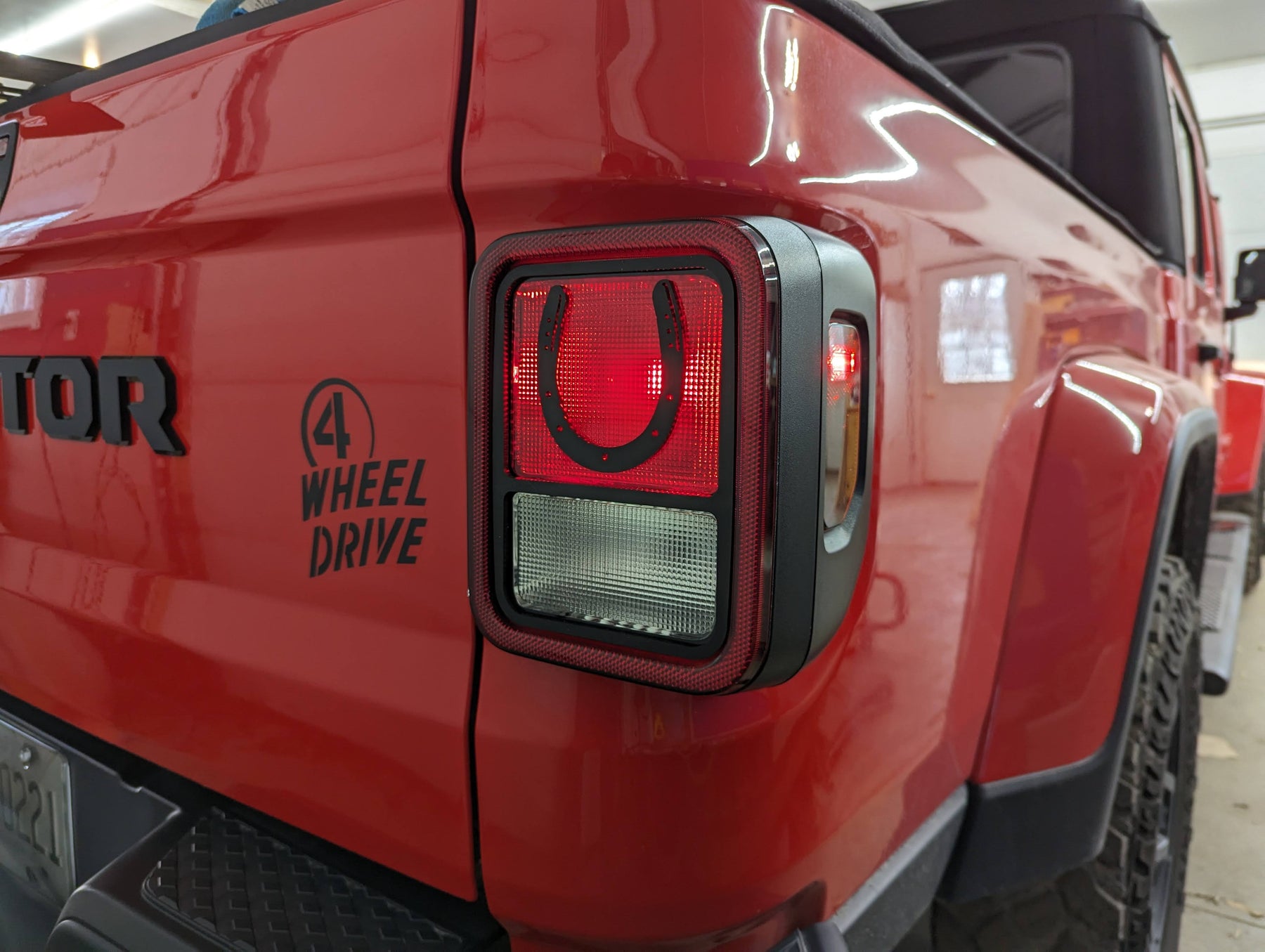 Feu arrière en fer à cheval - Paire - Compatible avec JEEP® GLADIATOR® 2020-2023