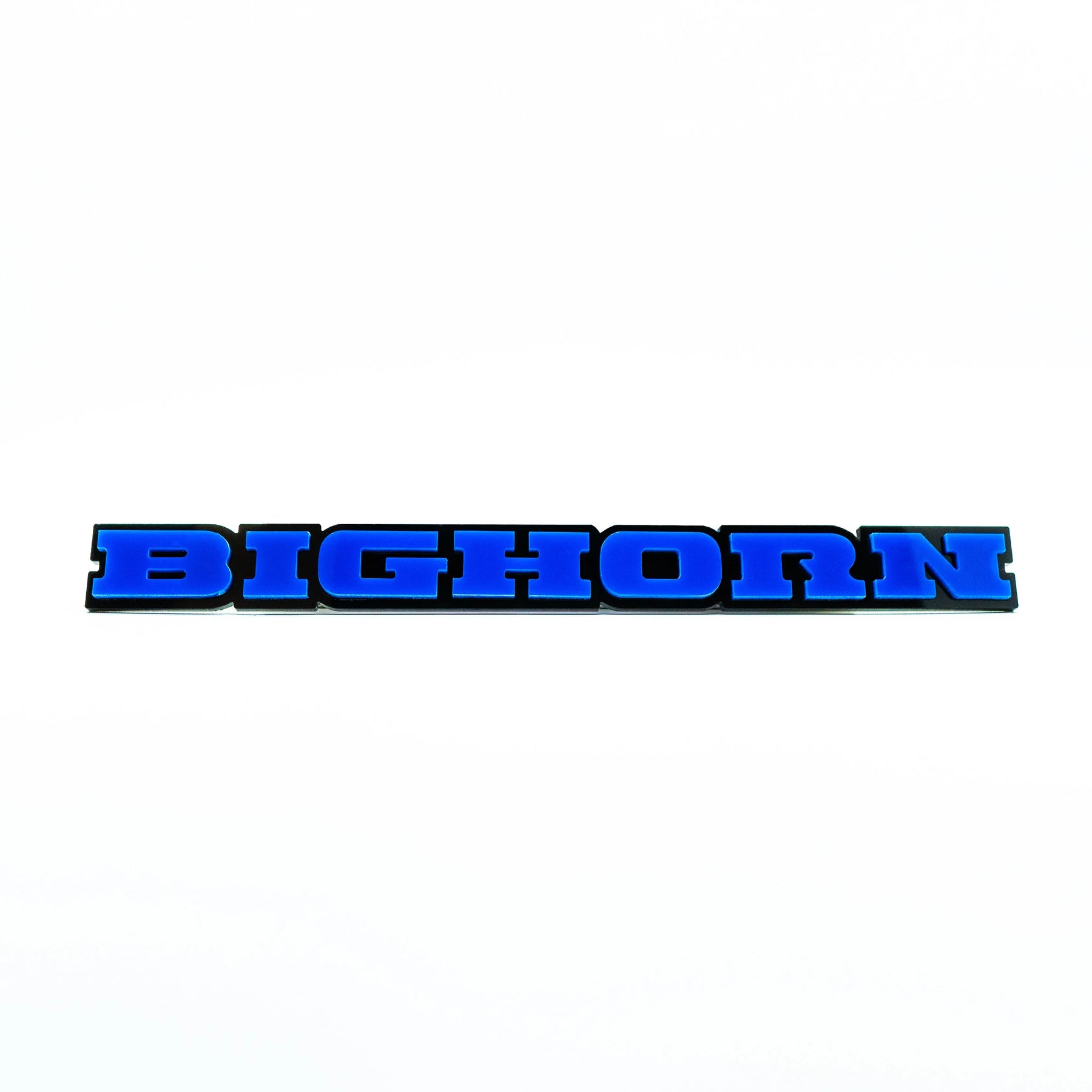 Badge de camion double couche personnalisé Bighorn® - Plusieurs couleurs disponibles - Produit sous licence officielle
