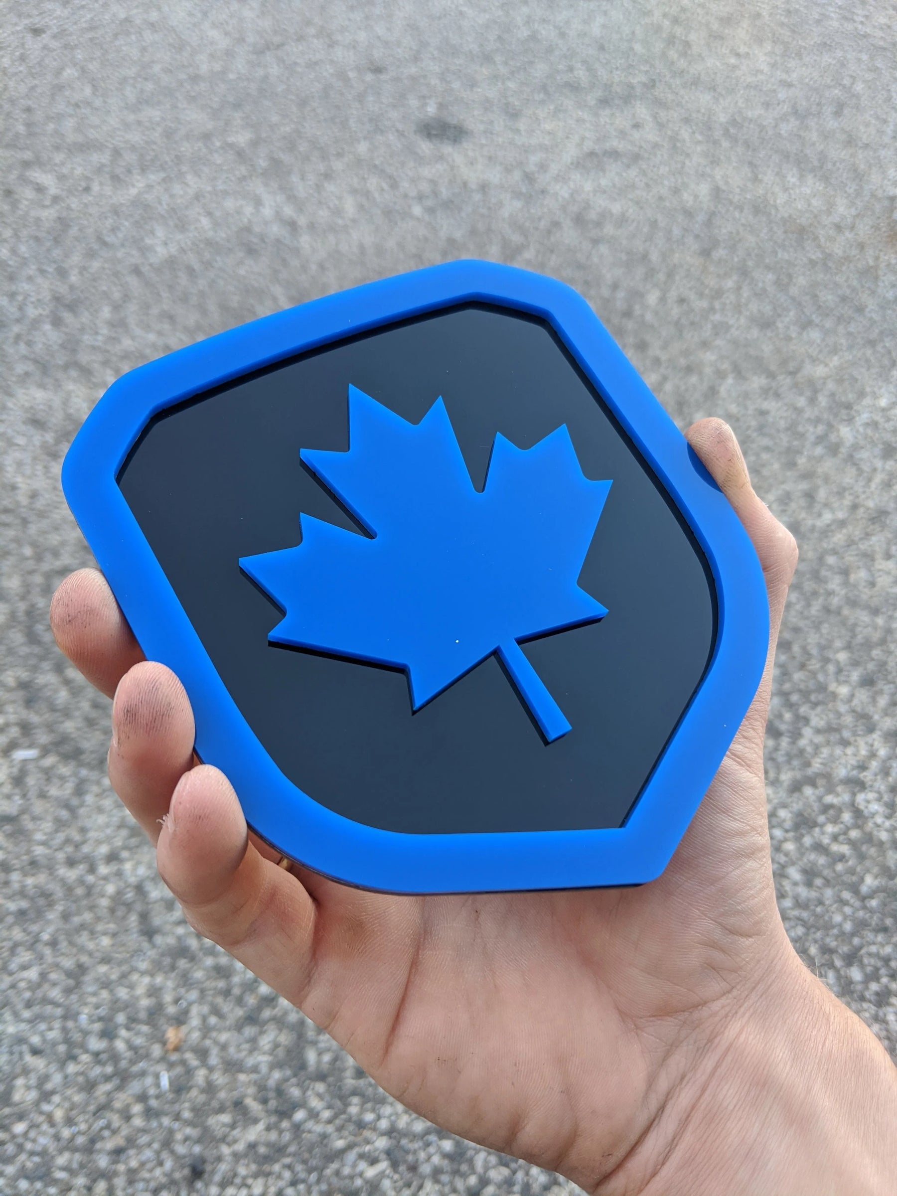 Badge PERSONNALISÉ - Compatible avec les calandres Dodge® Ram® 2013-2018 -1500, 2500, 3500 - Téléchargez le vôtre