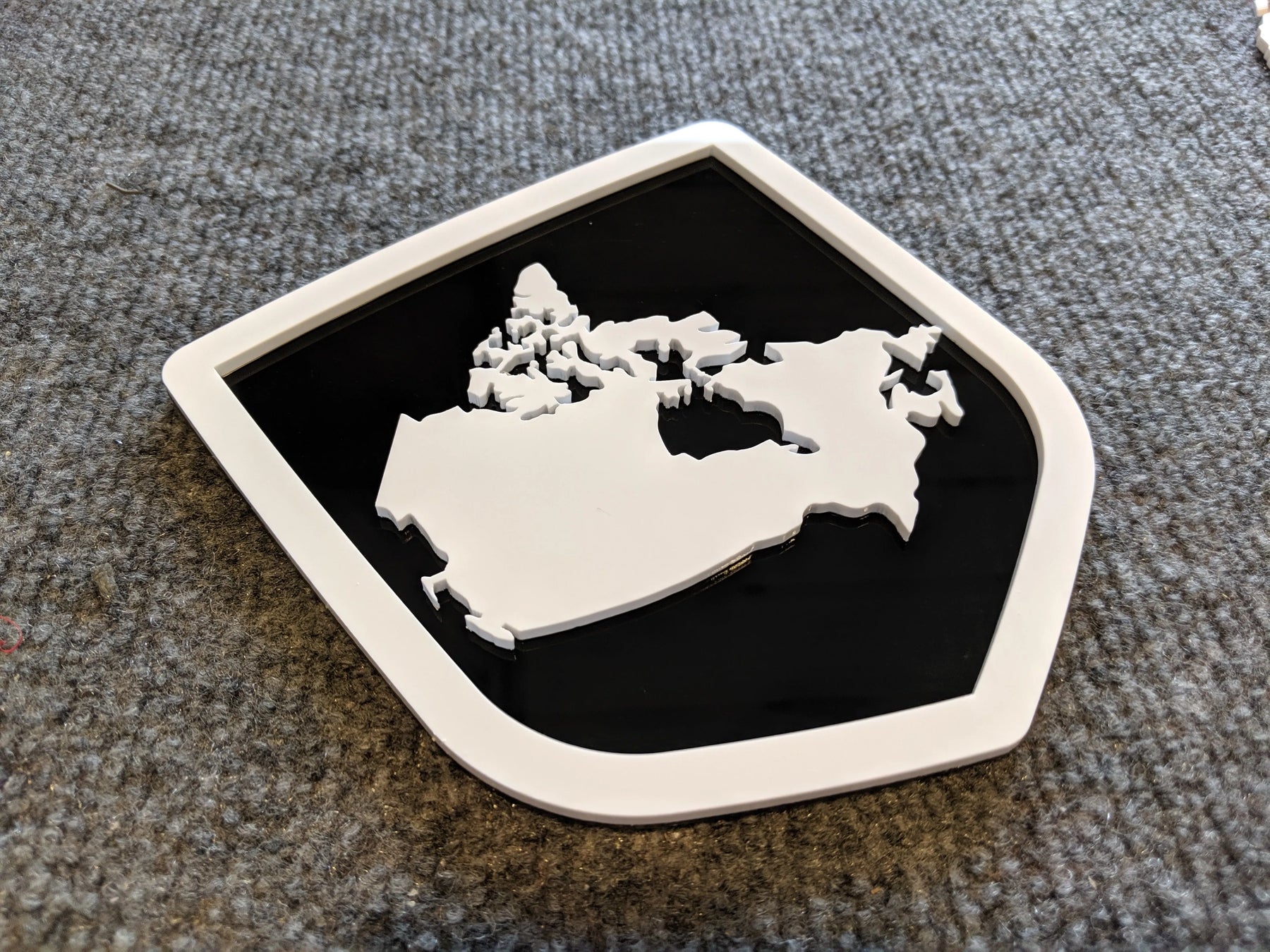 Badge Canada Outline - Compatible avec les modèles Dodge® Ram® 2009-2018 - 1500, 2500, 3500 - Choisissez vos couleurs