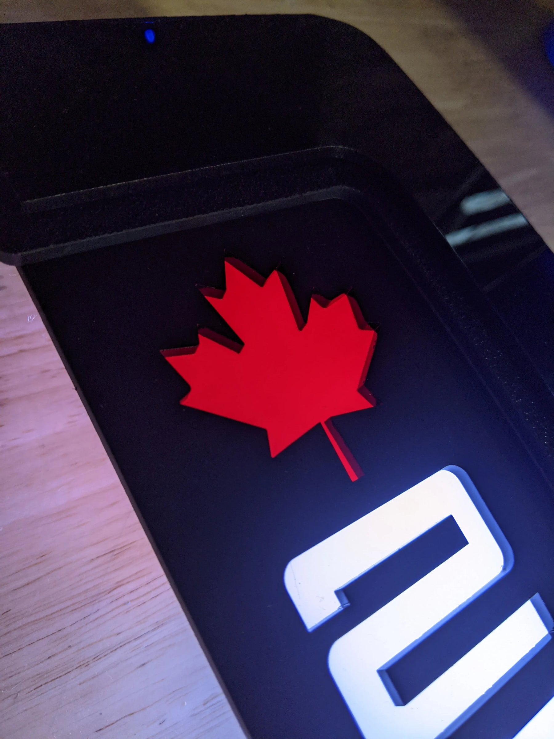 Ensemble d'insignes d'aile à DEL Canada Maple Leaf 250/350/450 - Compatible avec Ford® F250®, F350®, F450® 2017-2022