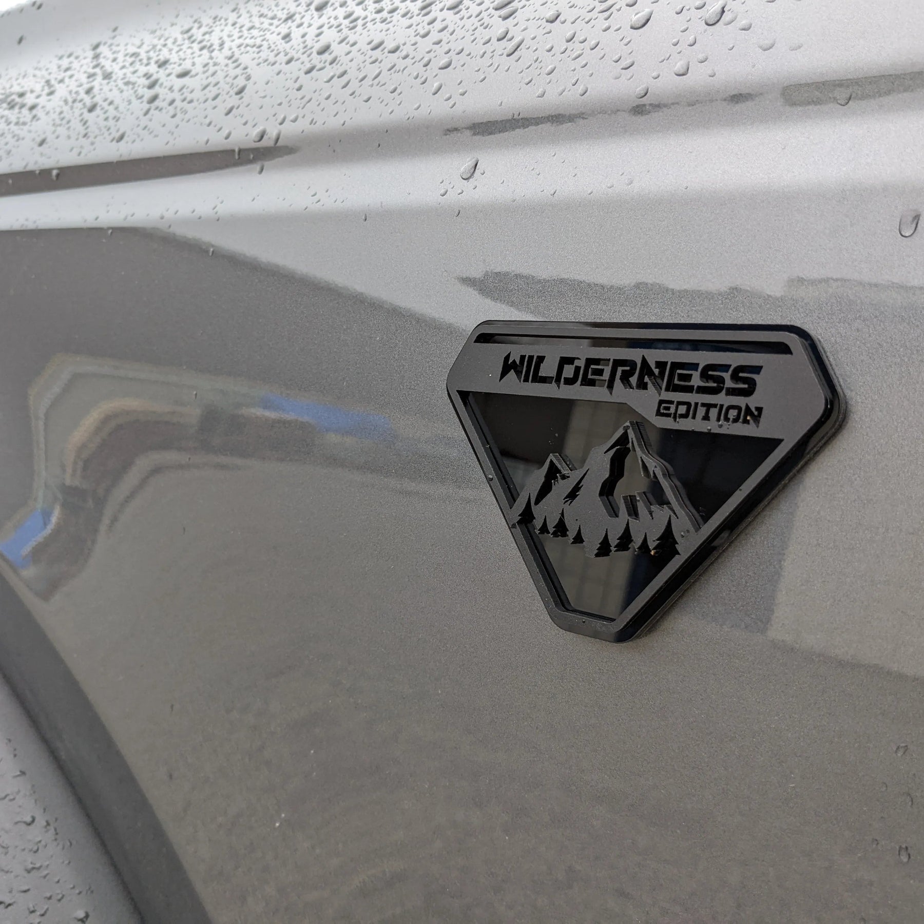 Fender Badge Pair - Custom Text Mountains - Fits 2021+ Bronco® Badlands® - Matte Black on Black