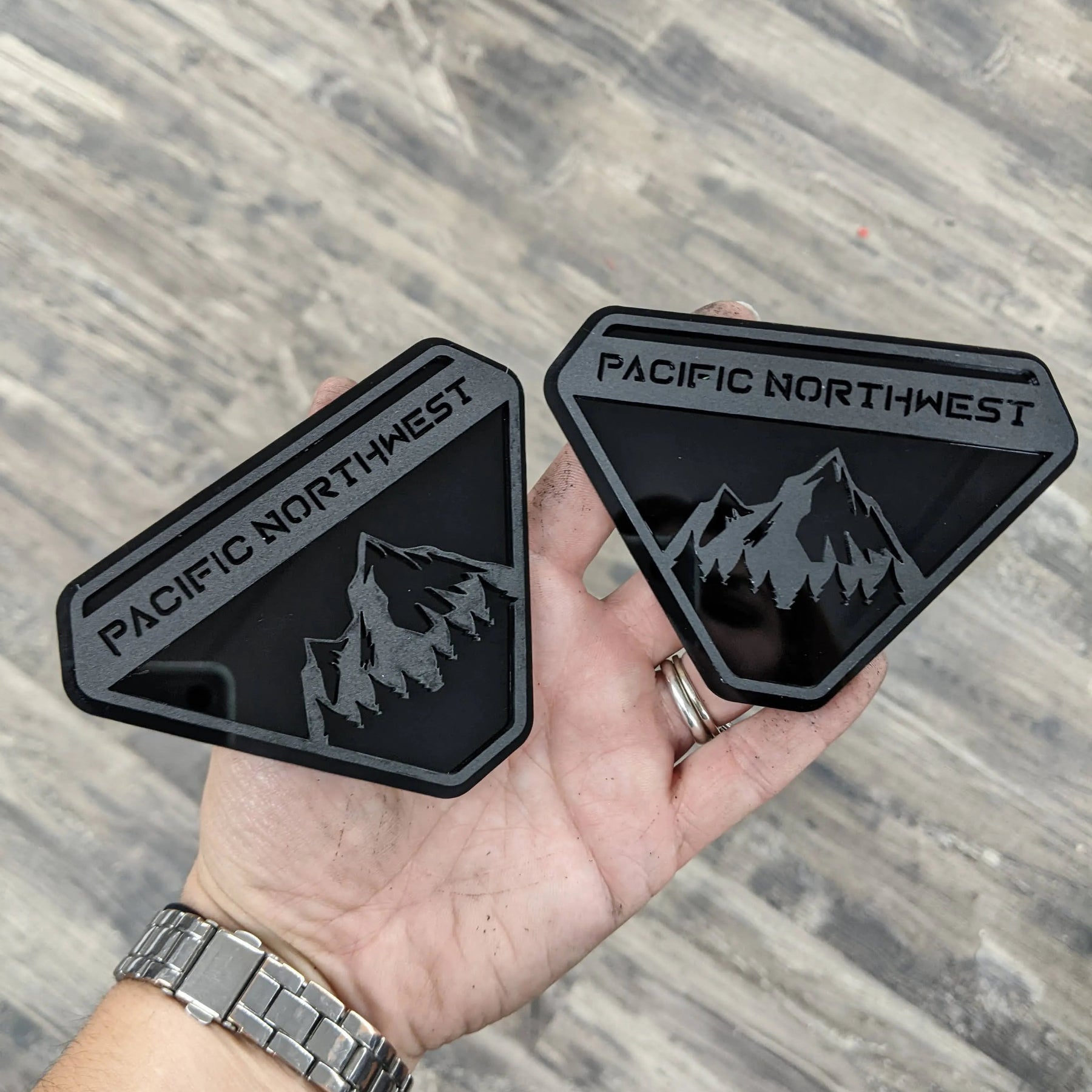 Fender Badge Pair - Custom Text Mountains - Fits 2021+ Bronco® Badlands® - Matte Black on Black