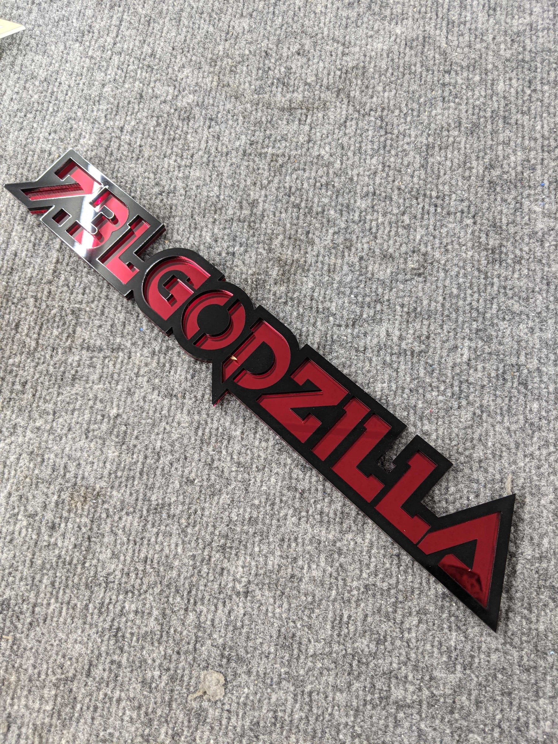 Badges Godzilla 7,3 L - Ajustement universel - Simple