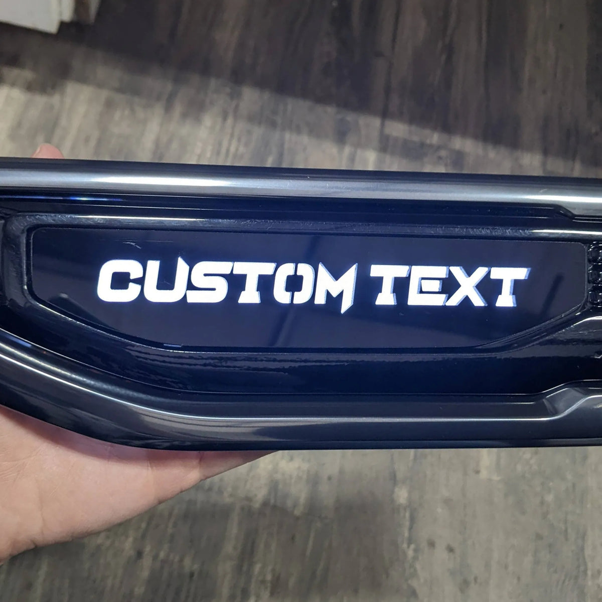Ensemble de badges de garde-boue modifiés OEM à texte personnalisé - Compatible avec GMC 1500 2019-2023 - Plusieurs couleurs disponibles