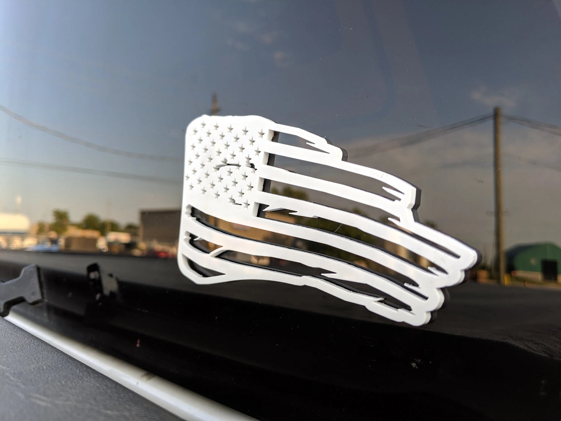 Tattered American Flag Window Badge - 1500, 2500, 3500 -White