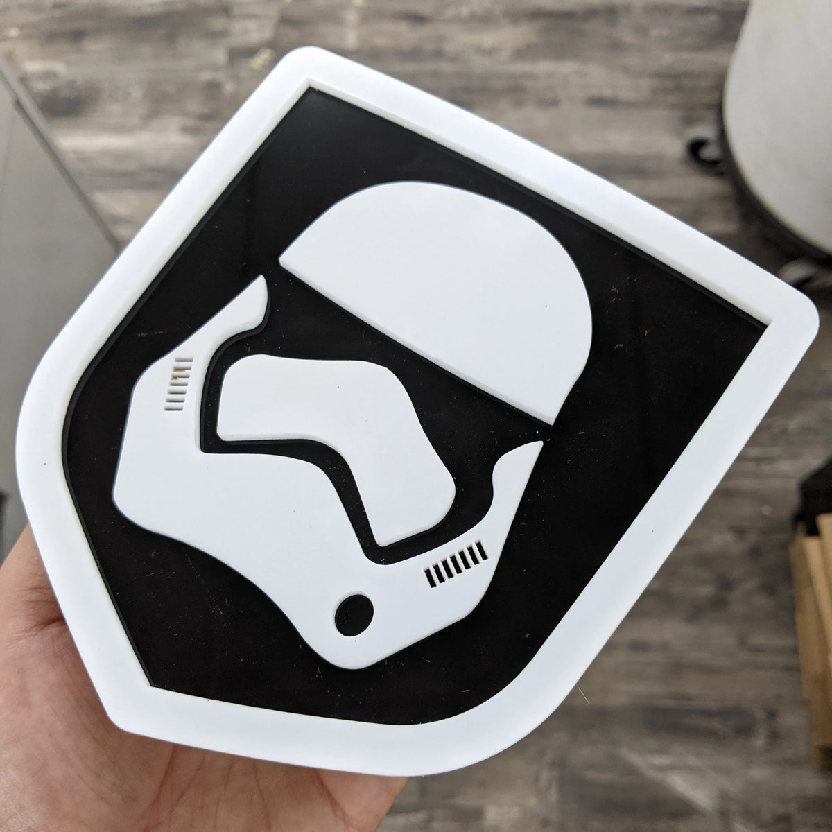 Badge Stormtrooper - Compatible avec hayon Dodge® Ram® 2009-2018 - 1500, 2500, 3500 - Plusieurs couleurs disponibles