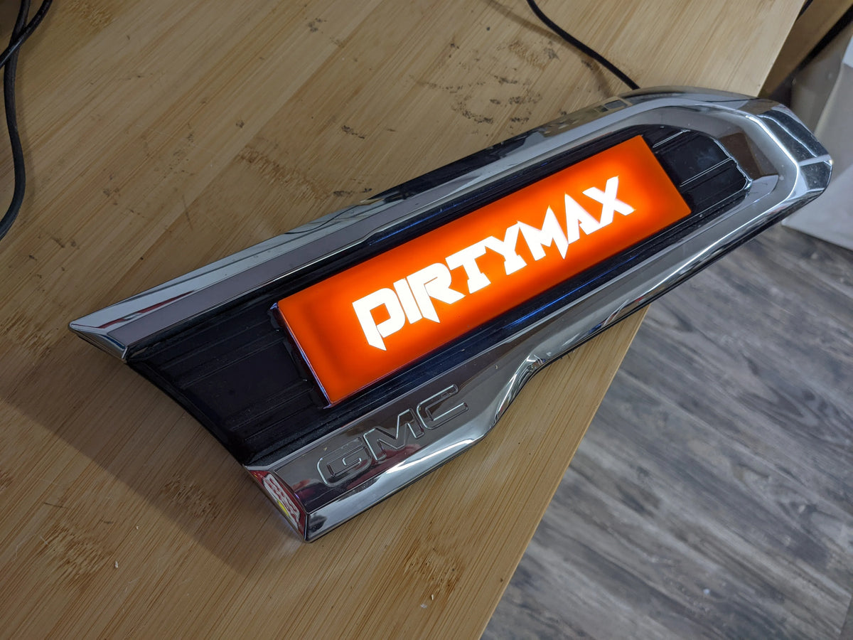 Paire de badges LED Dirtymax - Compatible avec GMC 2500, 3500 HD 2020 - Plusieurs couleurs disponibles