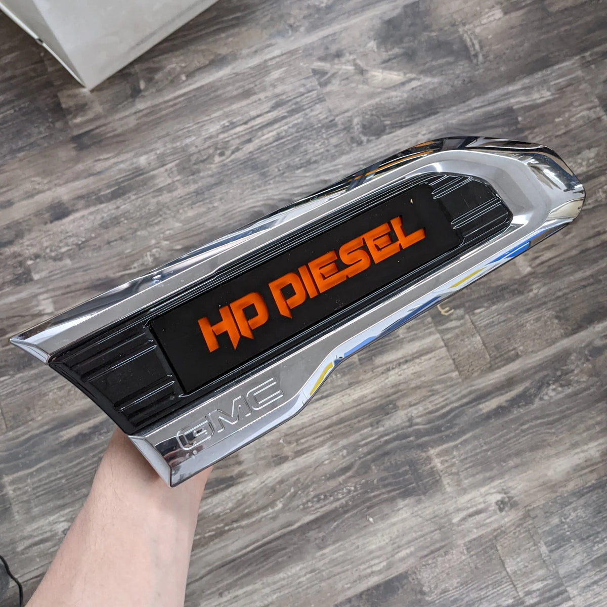 Inserts de badge HD Diesel - Compatible avec les modèles GMC 2500, 3500 HD 2020-2024 - (N'inclut pas le badge OEM) - Plusieurs couleurs disponibles