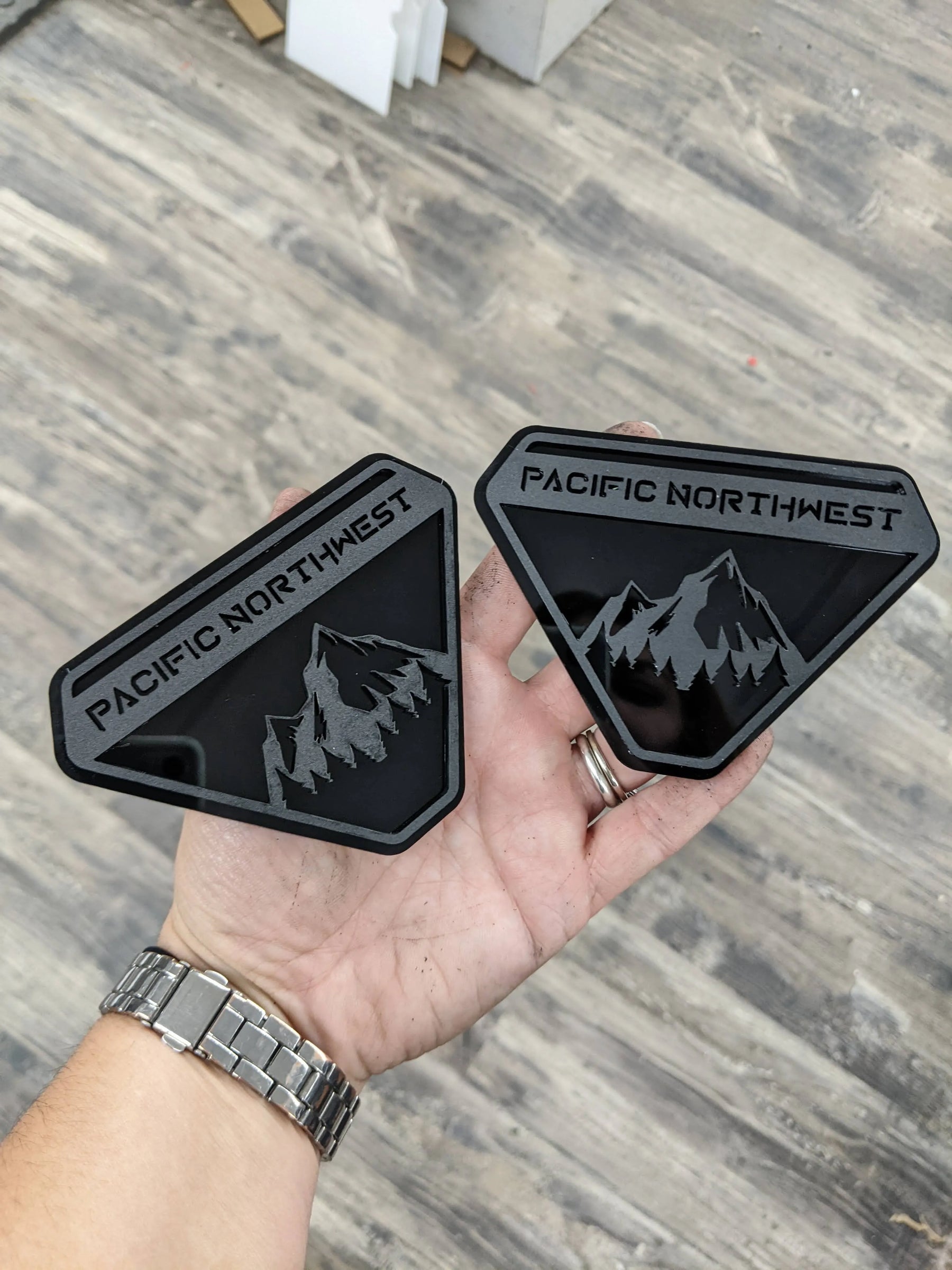 Fender Badge Pair - Custom Text Mountains - Fits 2021+ Bronco® Badlands® - Matte Black on Black