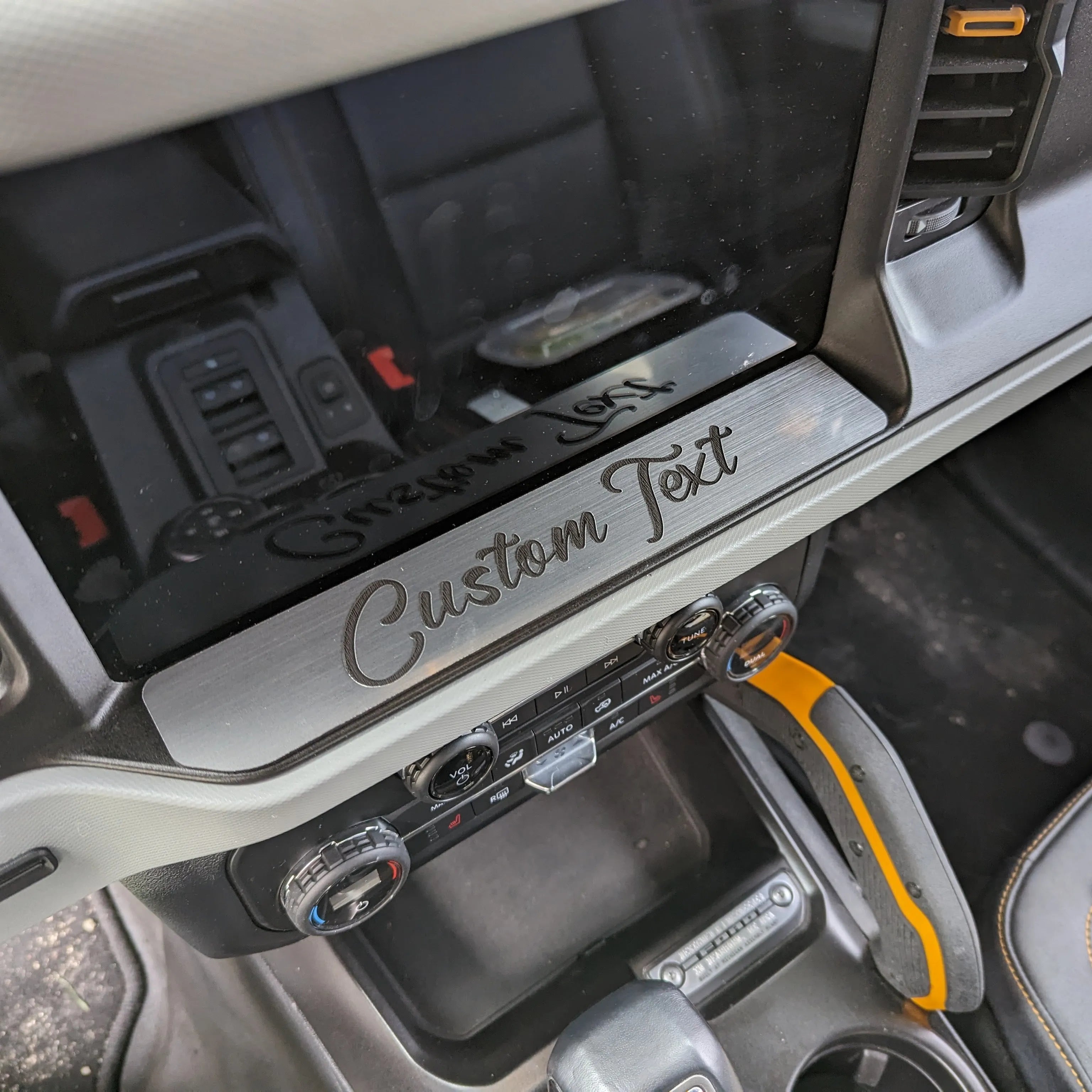 Custom Text Screen Sill Badge - Fits 2021+ Bronco® 12