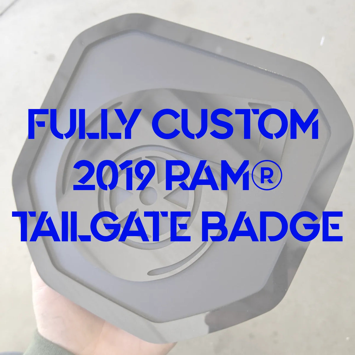 Badge PERSONNALISÉ - Compatible avec les modèles 2019+ (5e génération) Dodge® Ram® Tailgate -1500, 2500, 3500 - Téléchargez le vôtre